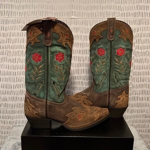 Woman’s brand new 8.5 cowgirl boots